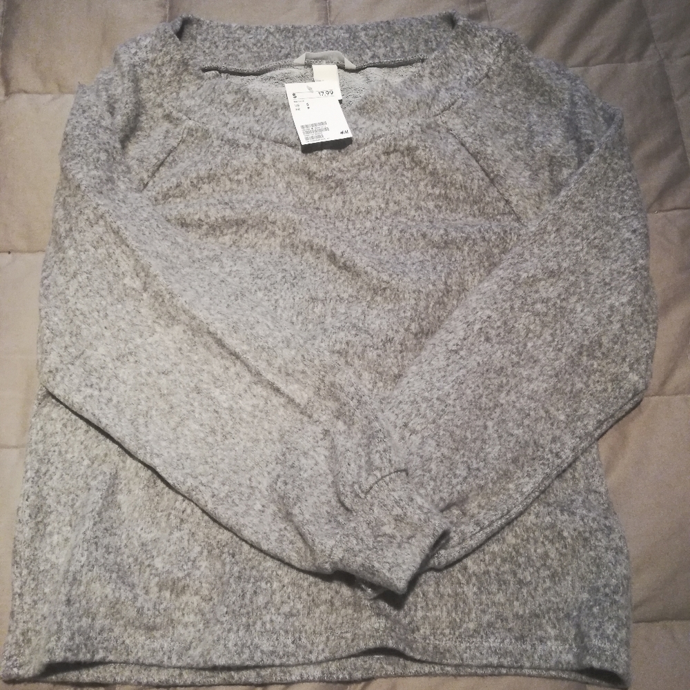 H&M V-Neck Sweater Gray Sz S